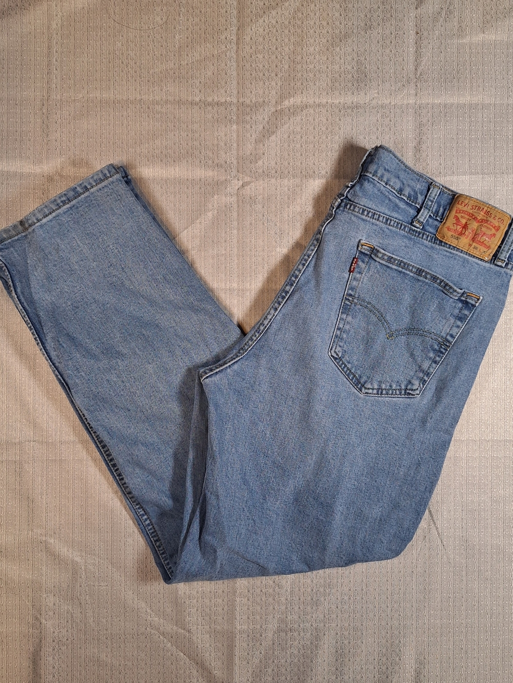 Levi's 550 Men’s 38x32 Straight Leg Jeans Excellent Condition